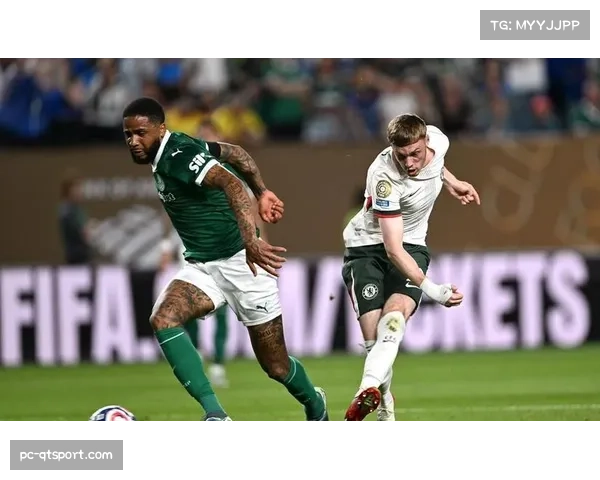 切尔西1-0维拉半场领先，帕尔默任意球直接破门